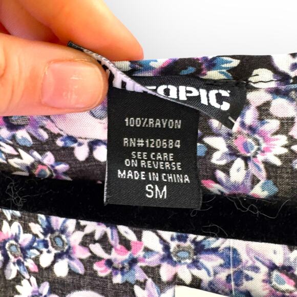 HOT TOPIC Ladies Purple Skull Flower Sleeveless Tank Top NWT | Sz S Punk Emo Alt - Picture 4 of 7